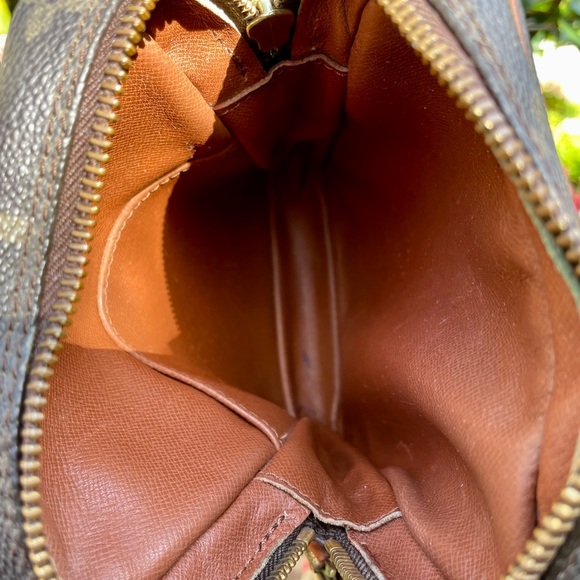 Louis Vuitton Danube Monogram Crossbody Bag Auth Serial# Date Code France - Picture 7 of 16